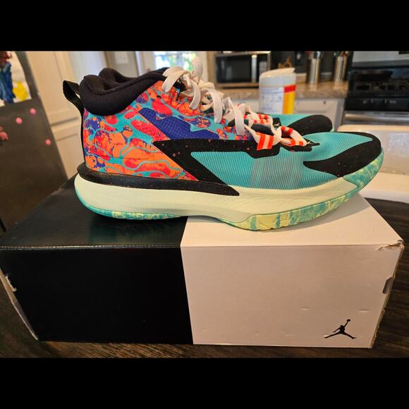 Mens Nike Jordan zion 1 sneakers Size 13